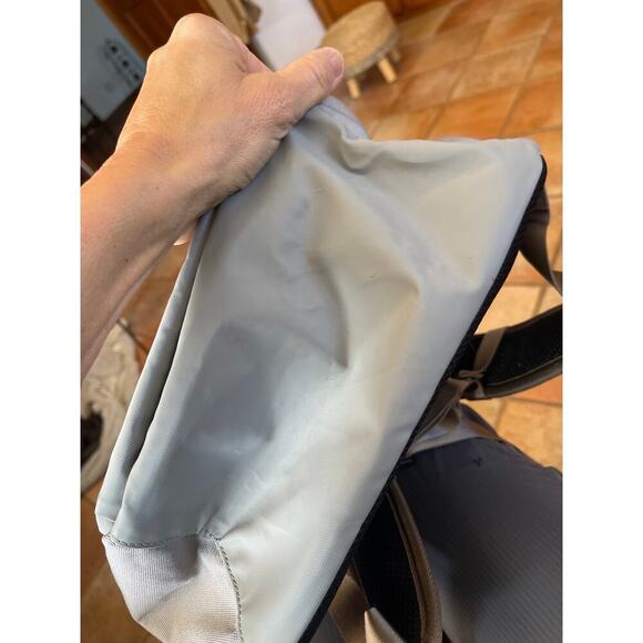 TIMBUKTU 2 DISCORD COMPUTER TRAVEL BACKPACK GRAY TAN